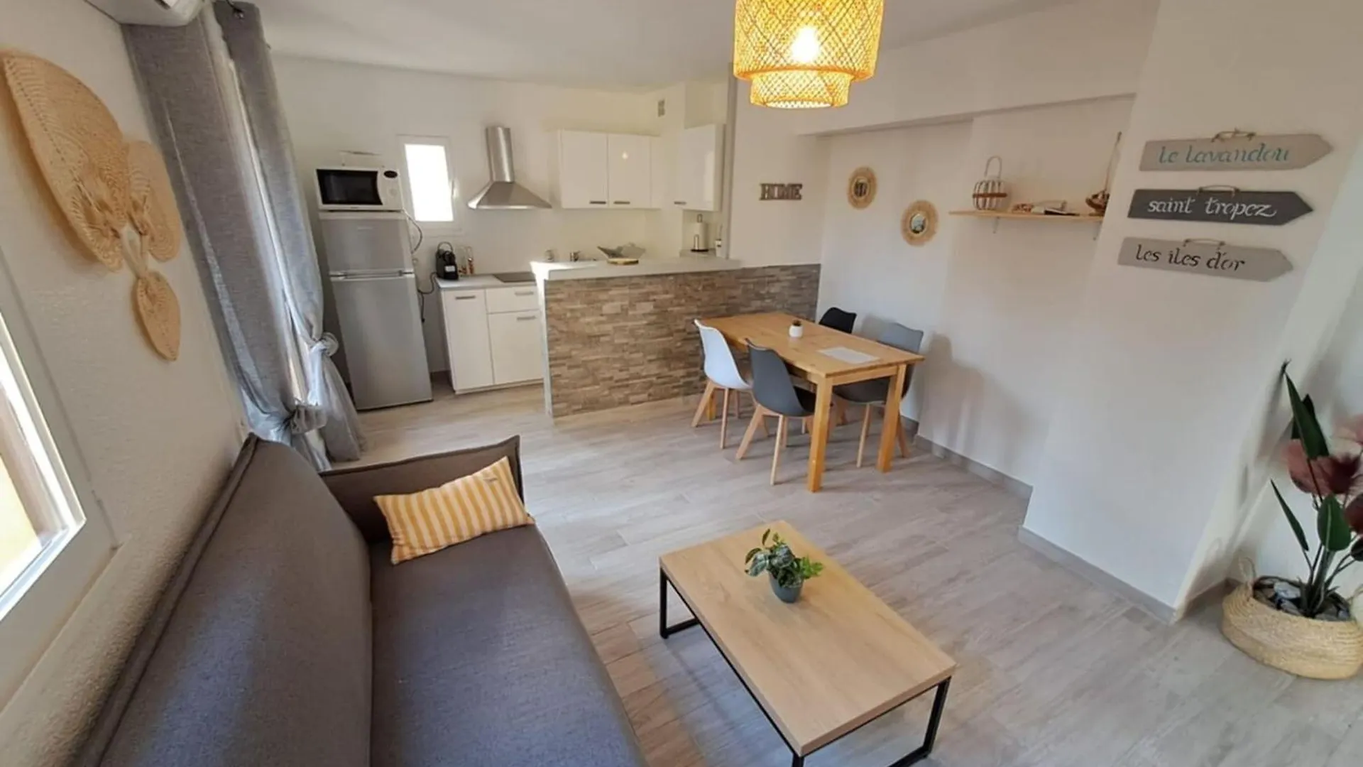 Magnificent T3 - Saint-Clair - 500M From The Beach Le Lavandou Francia